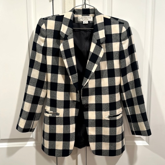 Jones New York Jackets & Blazers - Vintage Jones New York Plaid Gingham Blazer